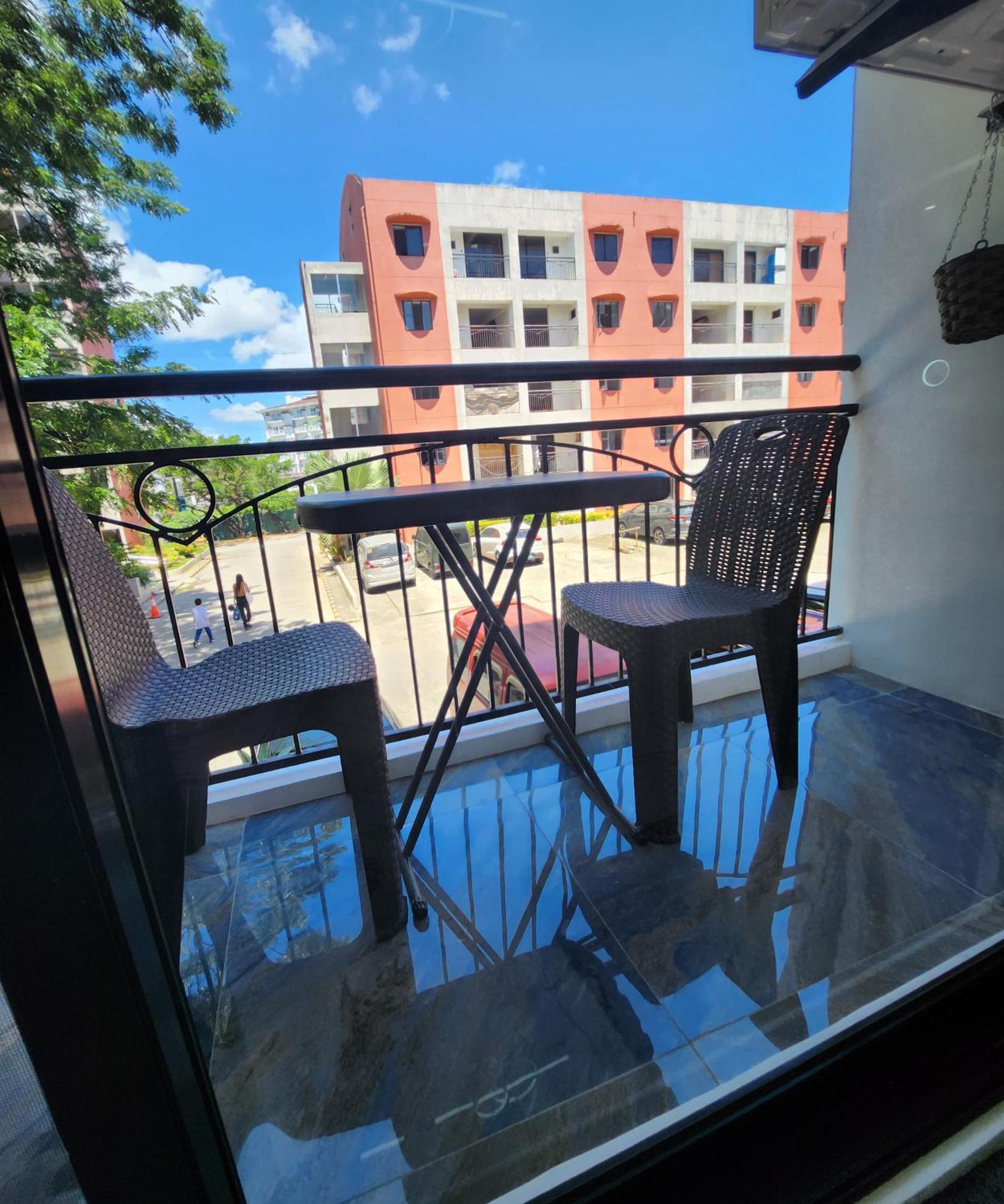 Condo Azur Suites B207 Near Airport, Netflix, Stylish, Cozy With Swimming Pool Lapu-Lapu City Zewnętrze zdjęcie